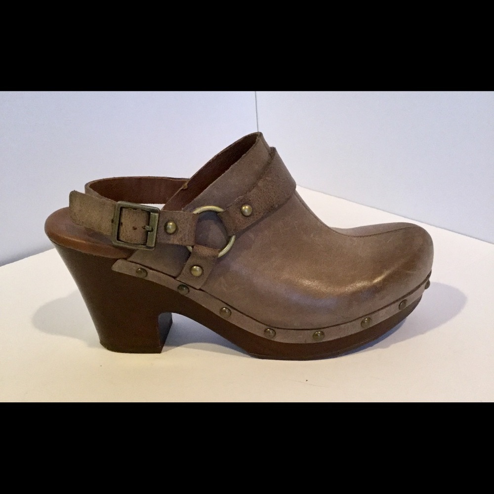 Kork-Ease Taupe Clog Size 8M